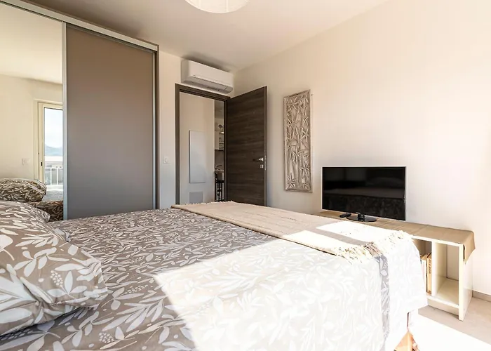 דירה Amicu - Appt Climatise Vue לומיו